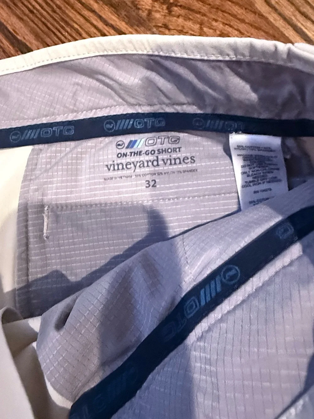 Vineyard Vines three pairs